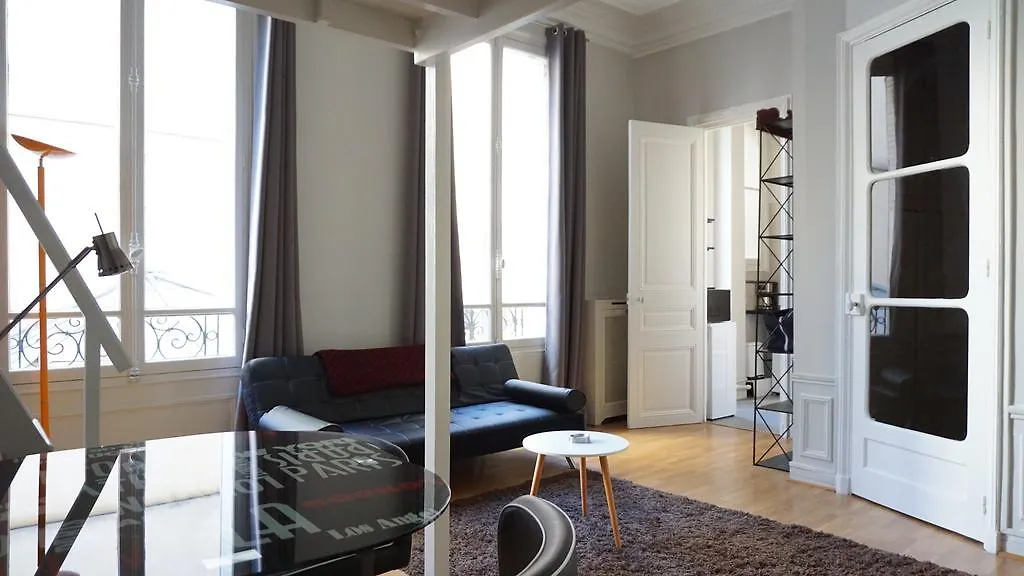 Apartment Rue Paul Valery 16