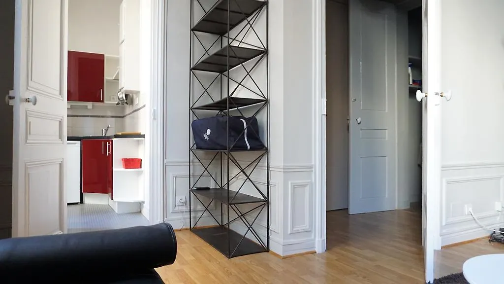 Rue Paul Valery 16 Apartment Paris